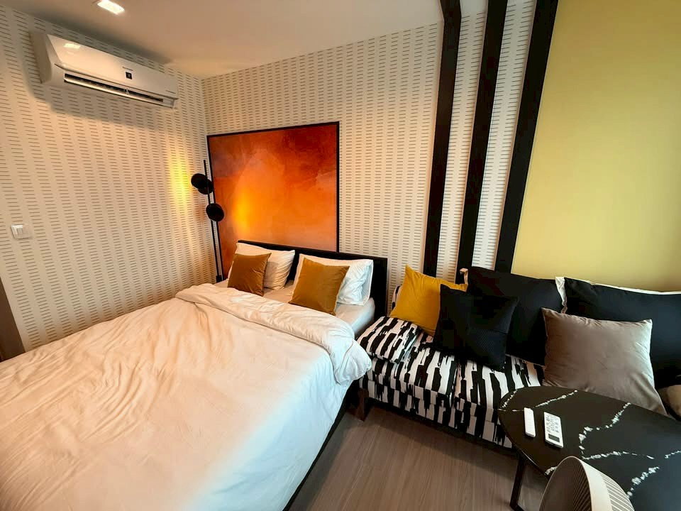 picture Life Sathorn Sierra - 2/9
