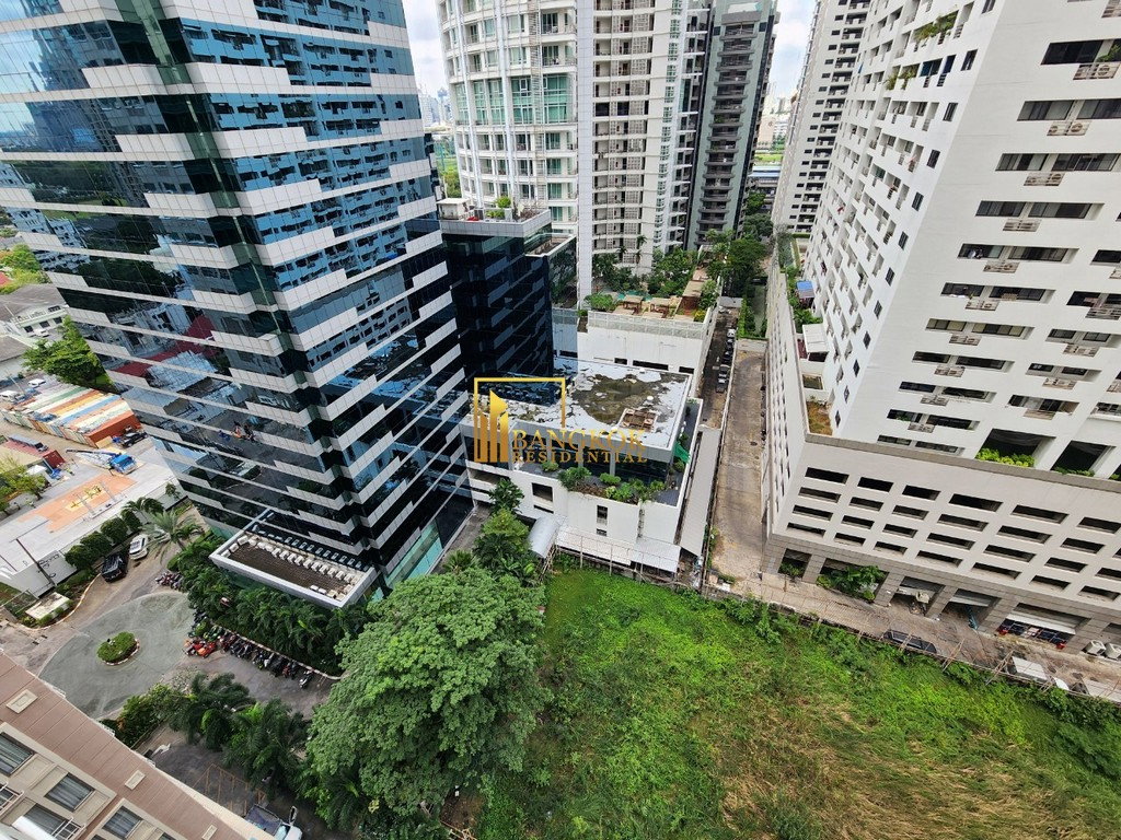 picture Q Langsuan | Elegant 2 Bedroom Luxury Condo in Chidlom - BR10692CD - 8/33