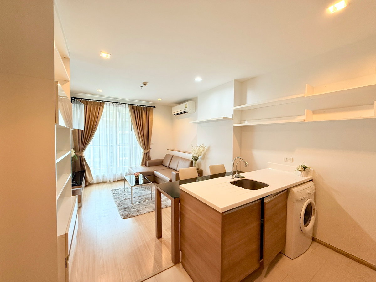 picture For Rent❗️𝐑𝐡𝐲𝐭𝐡𝐦 𝐑𝐚𝐭𝐜𝐡𝐚𝐝𝐚 - 𝐇𝐮𝐚𝐢𝐤𝐡𝐰𝐚𝐧𝐠  1 Bedroom 46 Sq.m. Near MRT-Huaikhwang  - 14/16