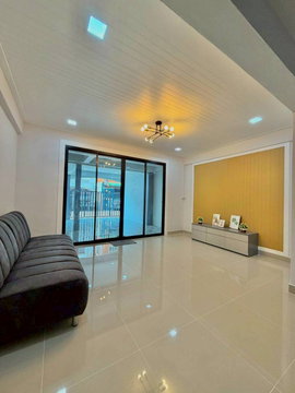 บ้านสวย พร้อมอยู่  ใกล้วัดสวนแก้ว  #หมู่บ้านเจ้าพระยา 5  ใกล้ตลาดเจ้าพระยา  ใกล้โรงเรียนเตรียมอุดมนนทบุรี