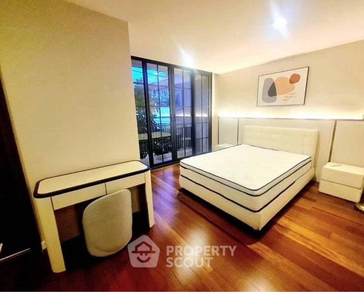 picture 4-BR Townhouse at Quarter 31 near MRT Phetchaburi (ID 2976612) - 9/15