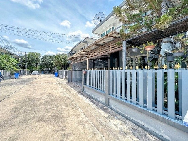 รูป บ้านแฝด ลา วิลล์ล่า อยุธยา ต่อเติมครบ ราคาถูก - รูปที่ 22/27
