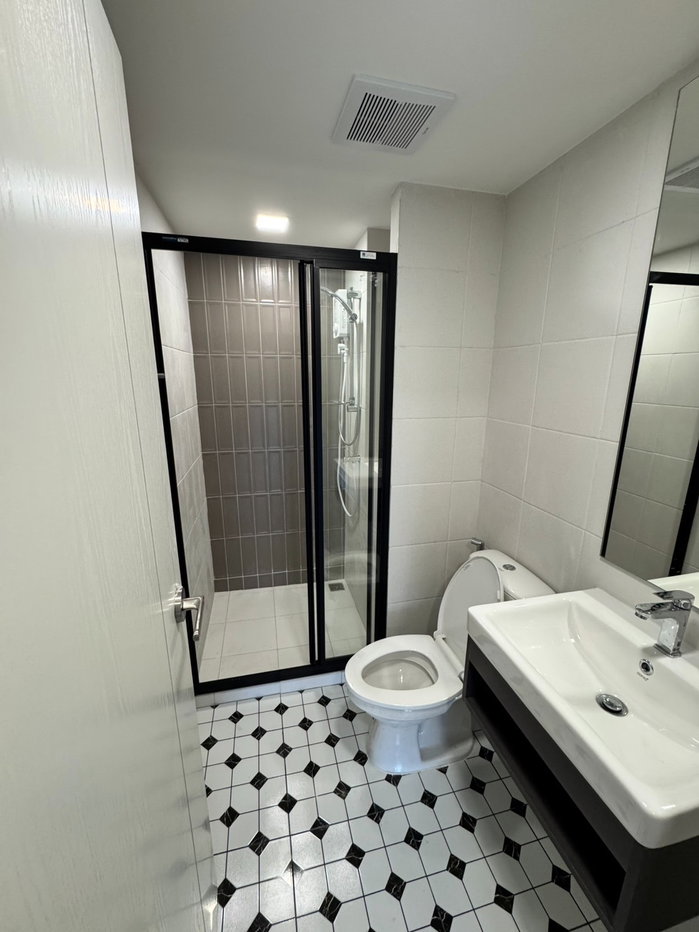 picture KaveWonderland for rent....... - 8/16