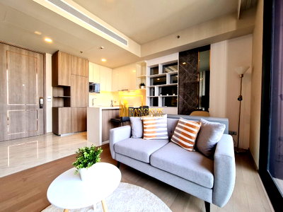 คอนโดให้เช่า : Celes Asoke | Luxurious 1 Bedroom Condo For Rent Near BTS - BR13107CD