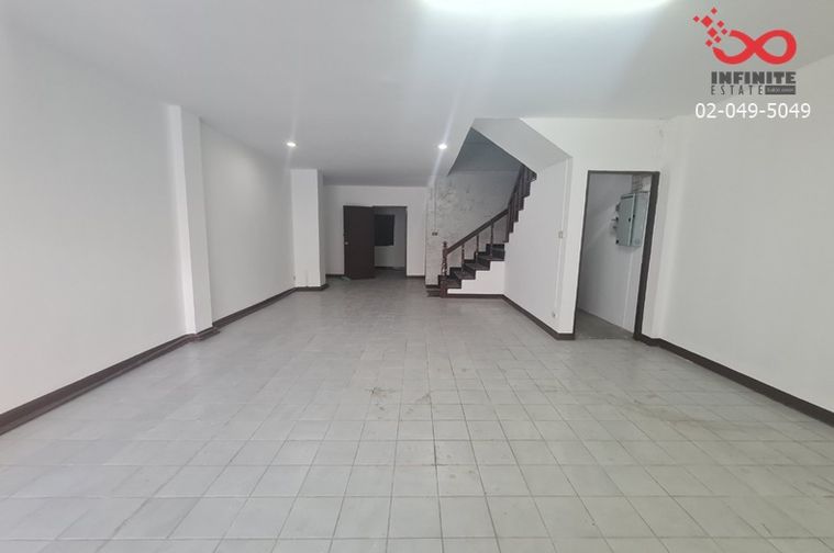 4-bed townhouse for sale, 200 sqm, 31.2 sq wah, Sriwara Town in Town