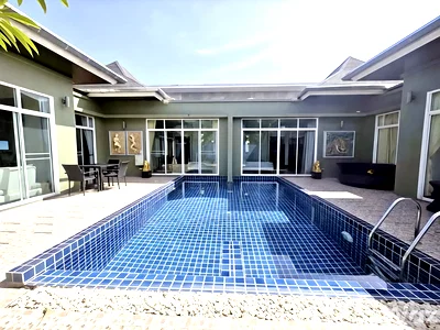 Houses for rent : 4 Bedroom Villa for rent in Si Sunthon, Phuket  6245659