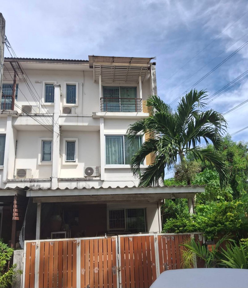 picture Townhome for sale, Prachasuk Lake & Mall. - 2/7