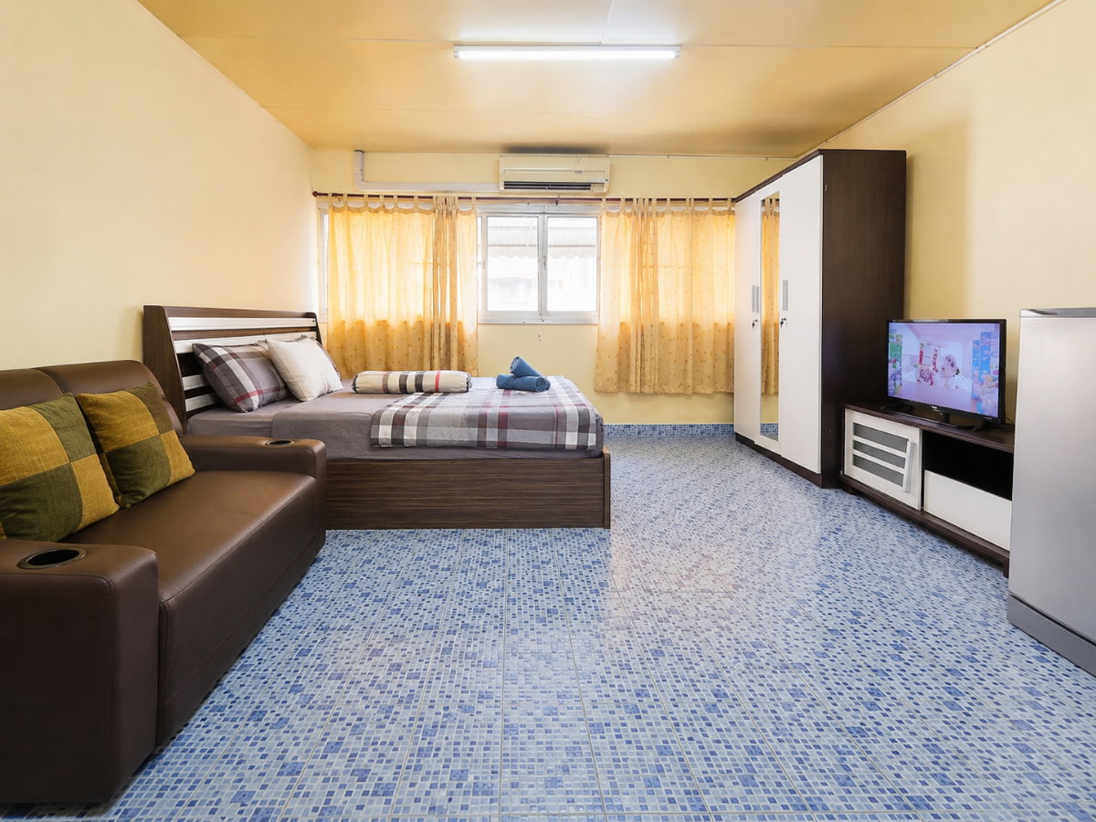 picture Daily Room Near IMPACT Muang Thong Thani, C3 - 10/16