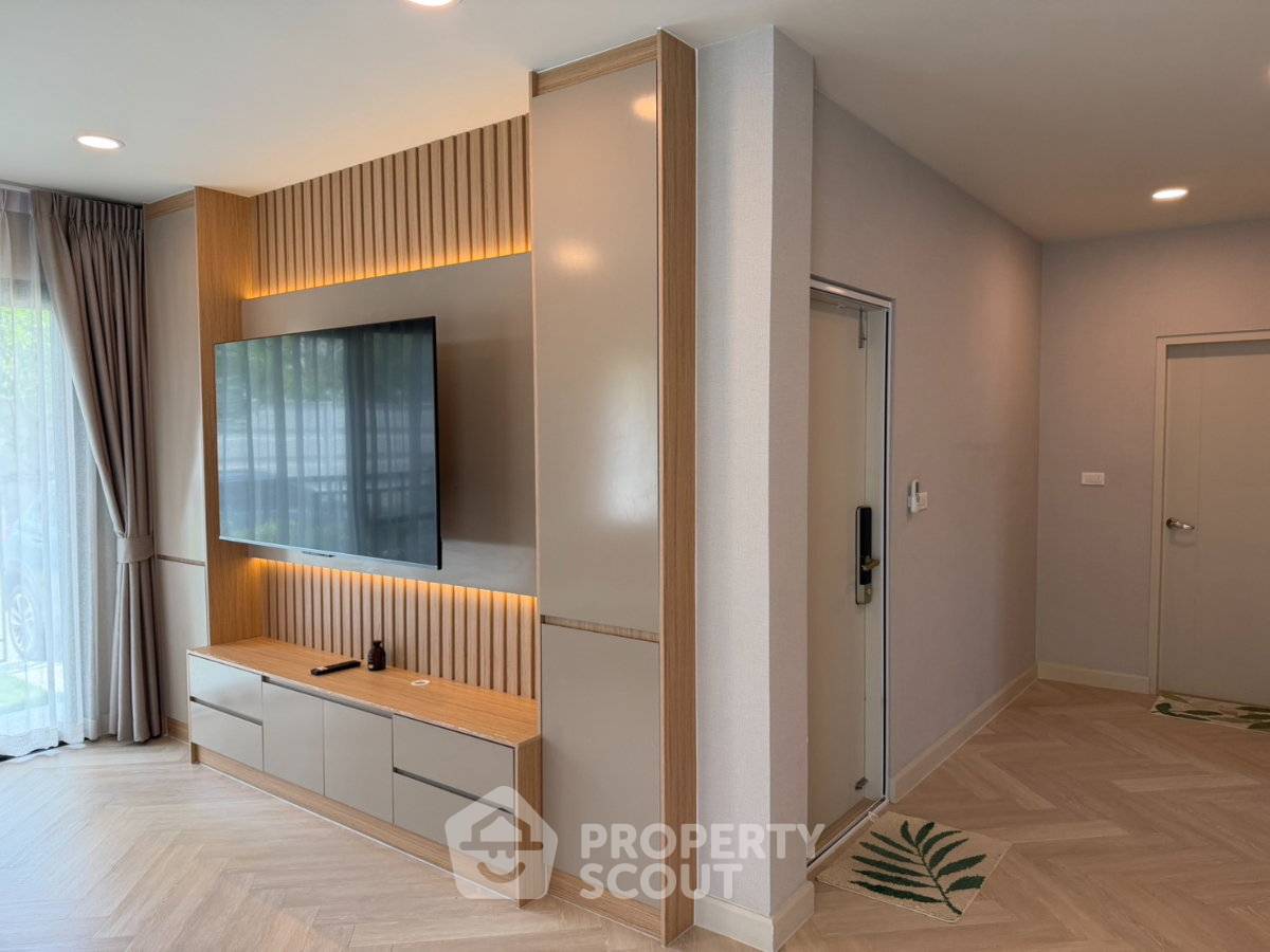 picture 3-BR House at Centro Bangna in Bang Kaeo (ID 2975768) - 10/19