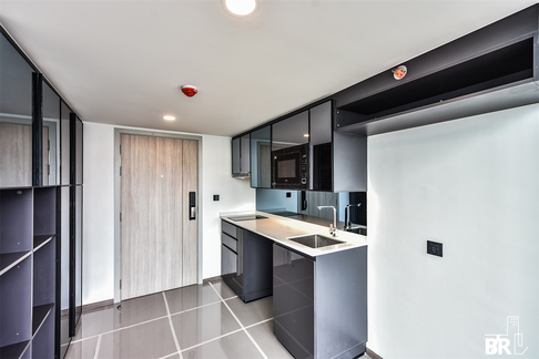 Room available, ready to move in Park Origin Chula-Samyan near MRT Hua Lamphong Station