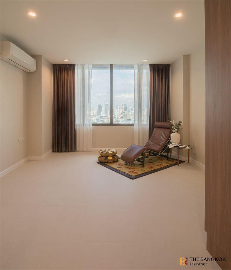 picture River House Condominium  Easy Start with a City Dweller Lifestyle - 3/10