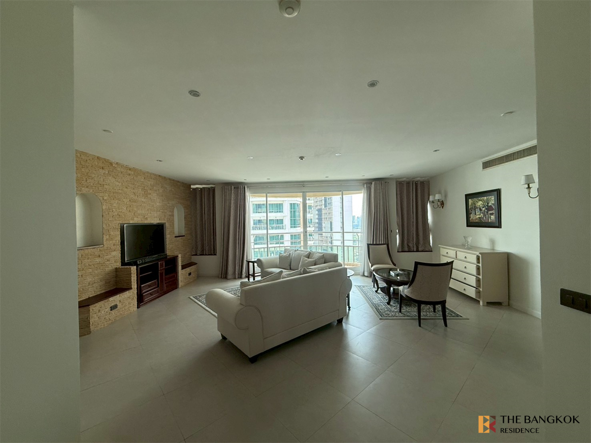 picture Ultimate Luxury Condo in Business District Ideal 24 - 8/10