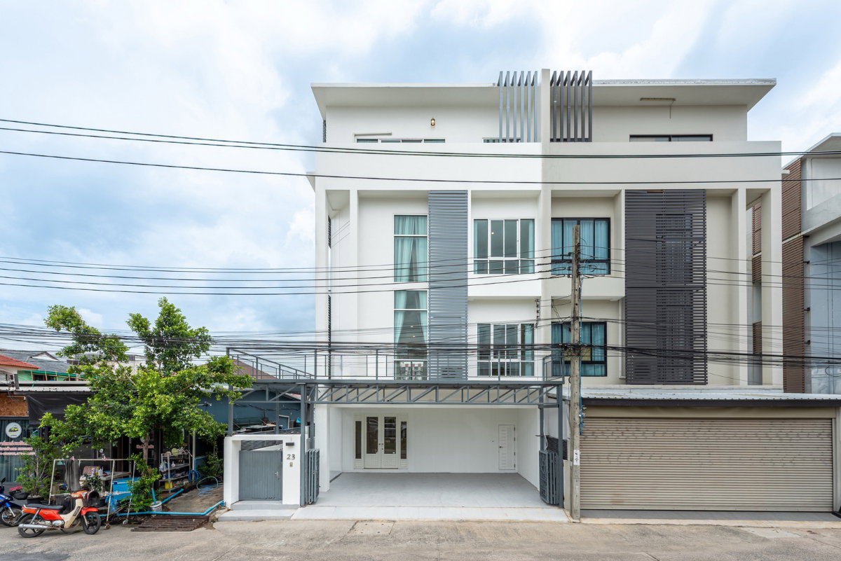 รูป 🏢🏡 ให้เช่า Home Office 4 ชั้น | ลาดพร้าว–วังหิน 78 📍 ทำเลดี ห่างปากซอยเพียง 50 เมตร ใกล้ 7-Eleven - รูปที่ 1/15
