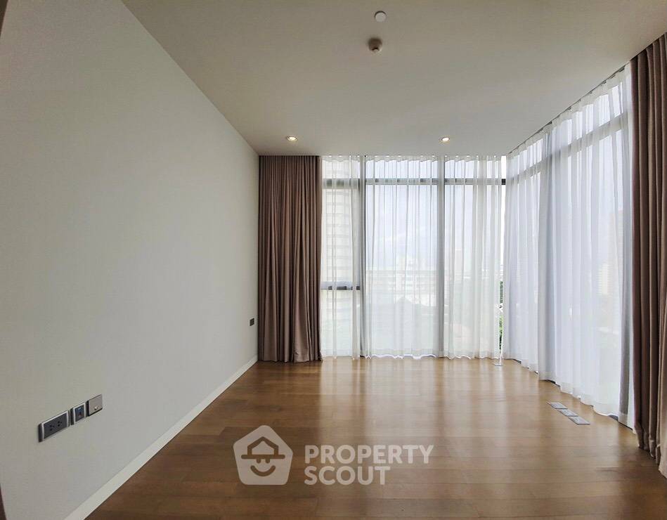 picture 2-BR Condo at Vittorio Sukhumvit 39 near BTS Phrom Phong (ID 507986) - 4/11