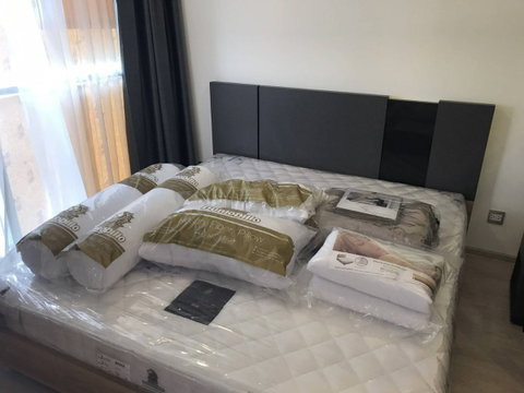 Room For Rent Condo Rhythm Rangnam ( 1 Bedroom near Victory Monument)