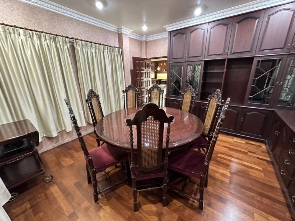 รูป WS7683 🏡✨ ให้เช่าบ้านเดี่ยวหรู ย่านสาทร | พื้นที่ขนาดใหญ่ พร้อมอยู่ ✨🏡 เพียง ราคาเช่าเพียง 189,000 บาท/เดือน - รูปที่ 10/21