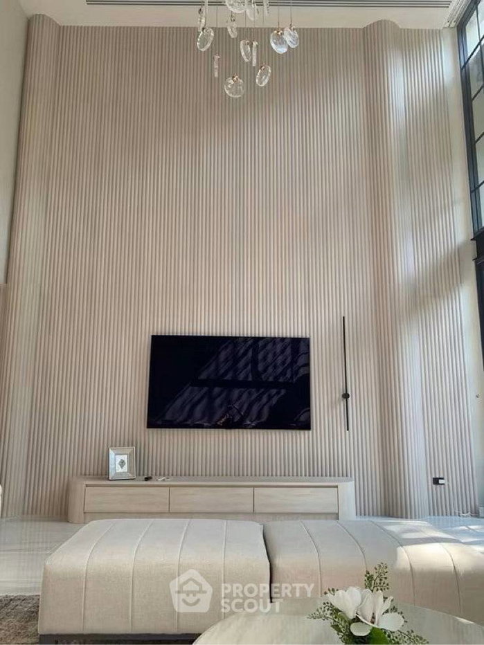 picture 4-BR Townhouse at Quarter 31 near MRT Phetchaburi (ID 2976612) - 7/15