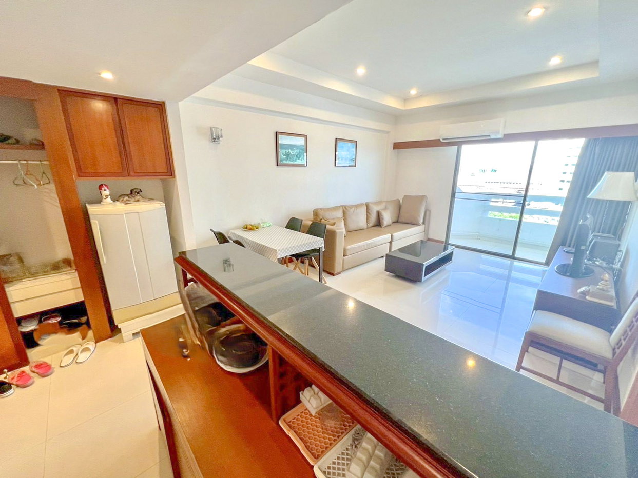 picture Jomtien Condotel Condominium for Rent Sea View - 2/9