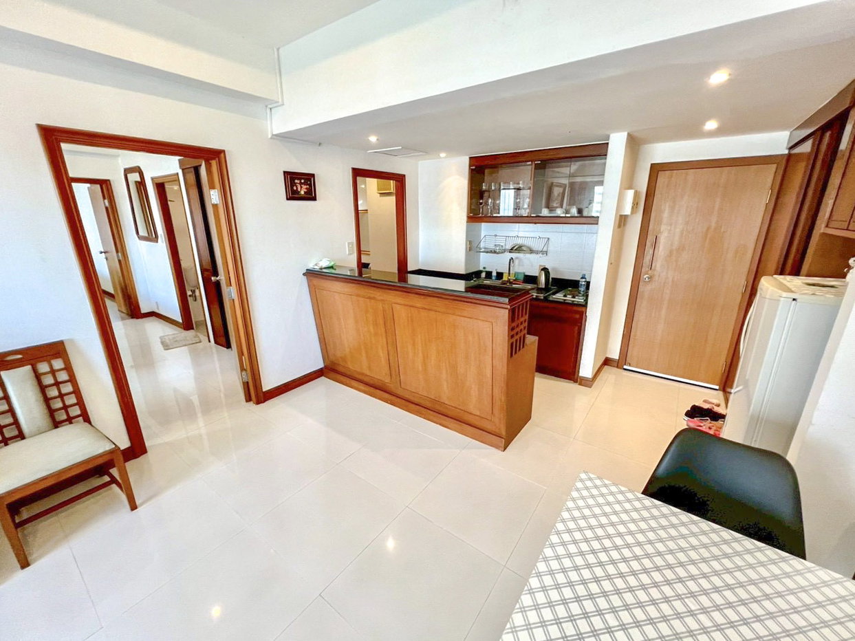 picture Jomtien Condotel Condominium for Rent Sea View - 4/9