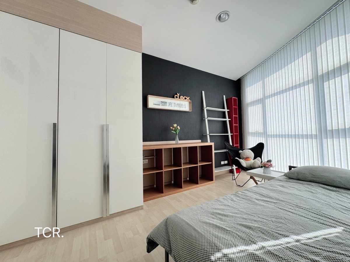 picture Ready to move in “𝐑𝐡𝐲𝐭𝐡𝐦 𝐑𝐚𝐭𝐜𝐡𝐚𝐝𝐚“ 2 Bedrooms Size 73.5 Sq.m. Near MRT-Ratchadapisek - 17/22
