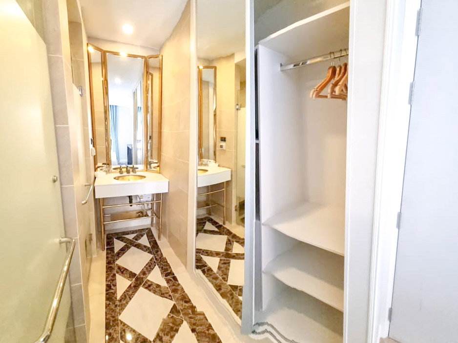 picture Espana Condo Resort Pattaya Condo for Rent Pool View - 5/5