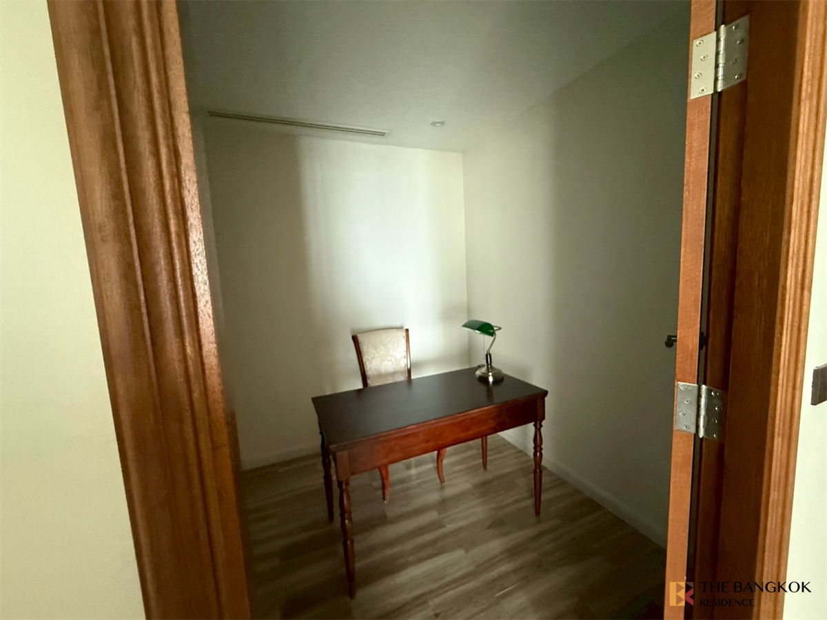 picture Ultimate Luxury Condo in Business District Ideal 24 - 5/10