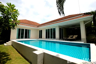 Houses for sale Hua Hin Prachaubkirikhan : Luxury 3 Bedroom Pool Villa – Good Condition 6448305