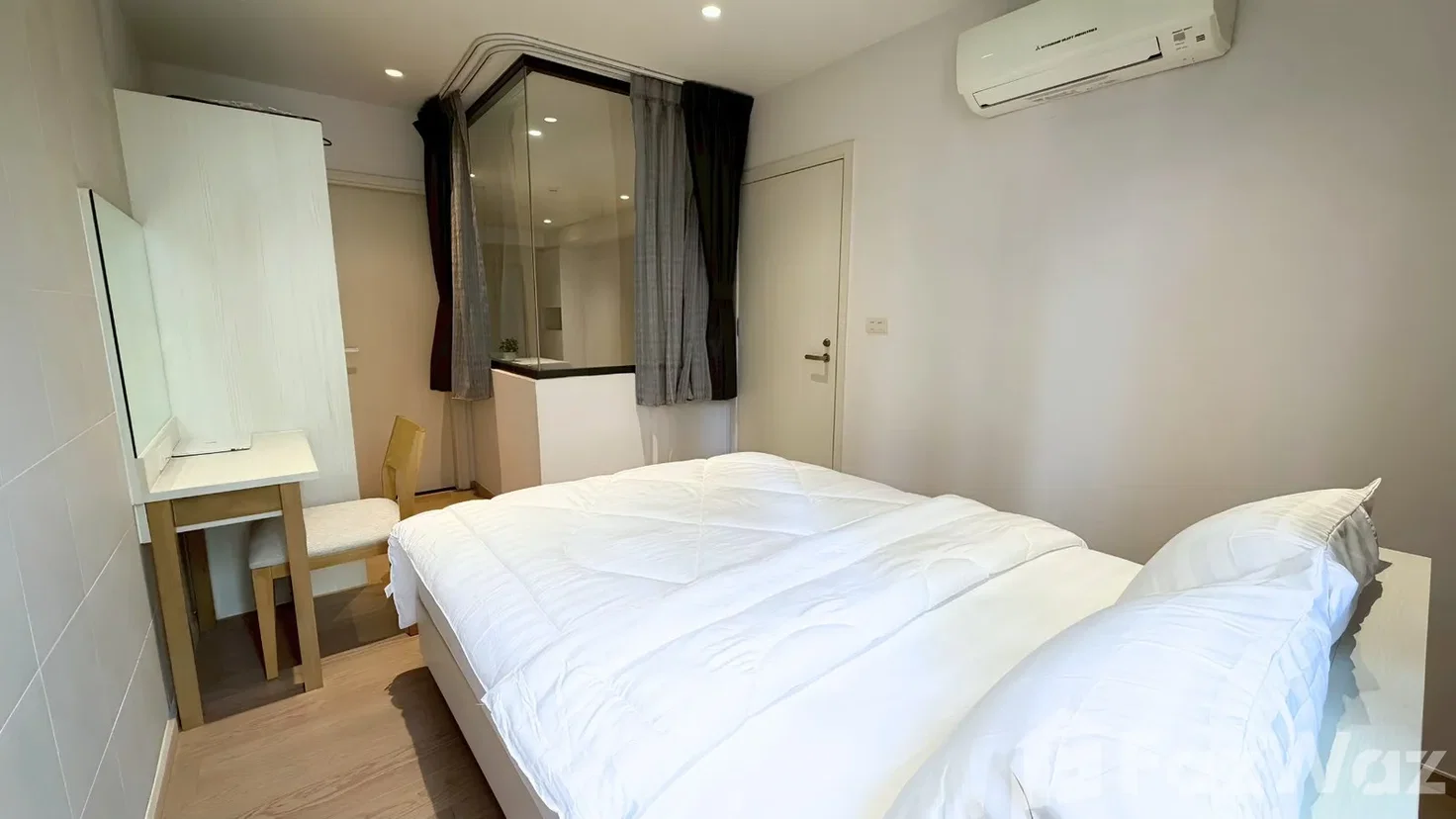 picture Runesu Thonglor 5 6450426 - 7/8