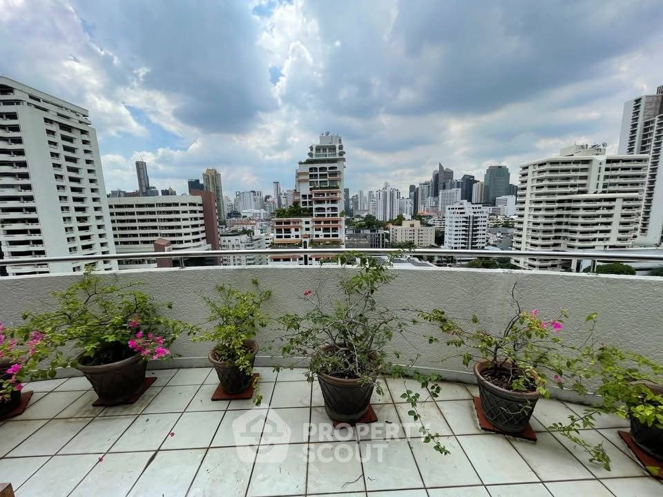 รูป คอนโด 2 ห้องนอน 142 ตร.ม. ศุภาลัย เพลส สุขุมวิท 39 ใกล้ BTS พร้อมพงษ์ (ID 2968575) - รูปที่ 37/38