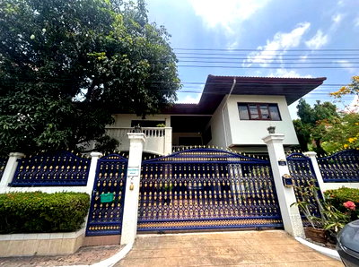 บ้านเดี่ยว ถนนสุขุมวิท : ขายบ้านเดี่ยวสุขุมวิท71 ปรีดีพนมยงค์14 ที่ดิน 67ตร.ว 4ห้องนอน 5ห้องน้ำ ใกล้ BTS พระโขนง เอกมัย Detached house Sukhumvit Ekkamai Thonglor 0879074045