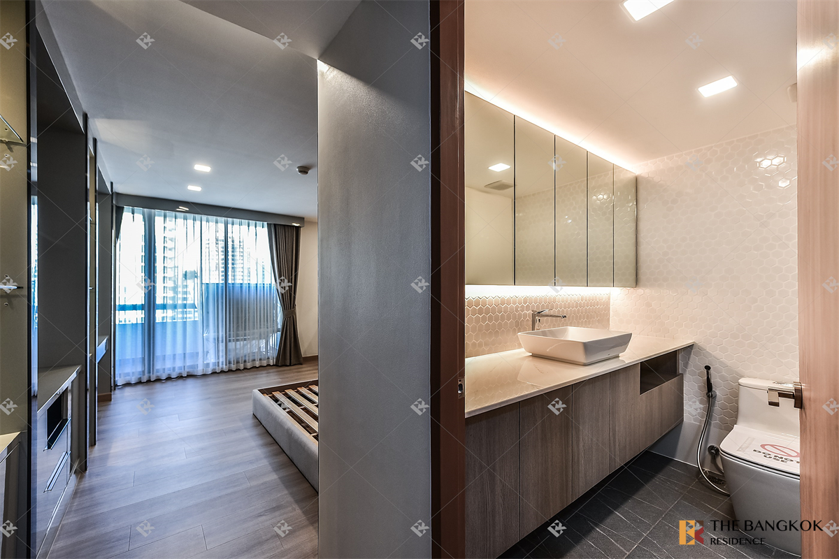 picture Somkid Gardens near BTS Phloen Chit Ultimate Luxury Lifestyle with Convenience - 2/10