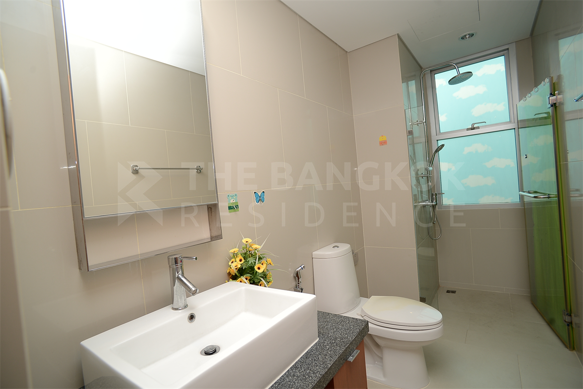 picture Villa Sathorn Easy Travel, Fully Utilized Space near BTS Krung Thonburi - 1/10