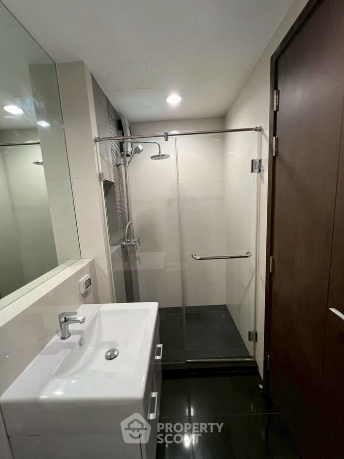 รูป คอนโด 2-ห้องนอน ที่ ริธึ่ม สาทร ใกล้ BTS สะพานตากสิน (ID 2977776) - รูปที่ 10/14