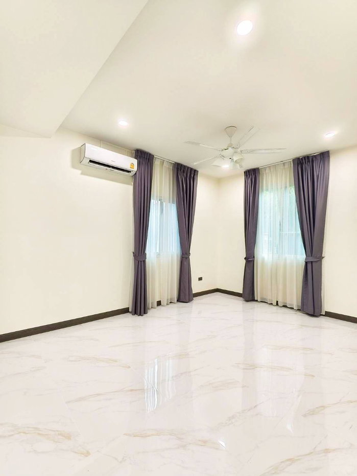 รูป บ้านเดี่ยวหลังใหญ่ราคาโดนใจ ขายต่ำกว่าราคาประเมินเป็นล้าน ม.ภัสสร 1 รังสิต คลอง 3 คลองหลวง แต่งพร้อมอยู่ - รูปที่ 9/21