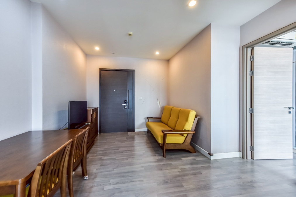 รูป 🏡 ห้องใหญ่ 44 ตร.ม. วิวเมืองไม่บล็อก 🌇 เดินถึงบรรทัดทอง 🍜 ใกล้ MRT 🚆 สภาพใหม่ เจ้าของอยู่เองมาก่อน ✨ 26,000/เดือน - รูปที่ 3/8