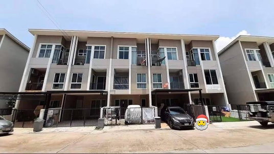 รูปภาพ 🏡 ขาย / เช่า ทาวน์โฮม 3 ชั้น หมู่บ้านซิกเนเจอร์ รามอินทรา 109 (ซ.พระยาสุเรนทร์ 24) 3 ห้องนอน 3 ห้องน้ำ ทำเลศักยภาพ รามอินทรา 109