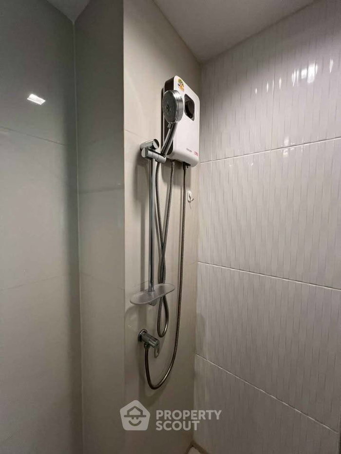picture 1-BR Condo On 29th Floor, 35 Sqm | Life One Wireless Near BTS Phloen Chit (ID 2673614) - 8/8