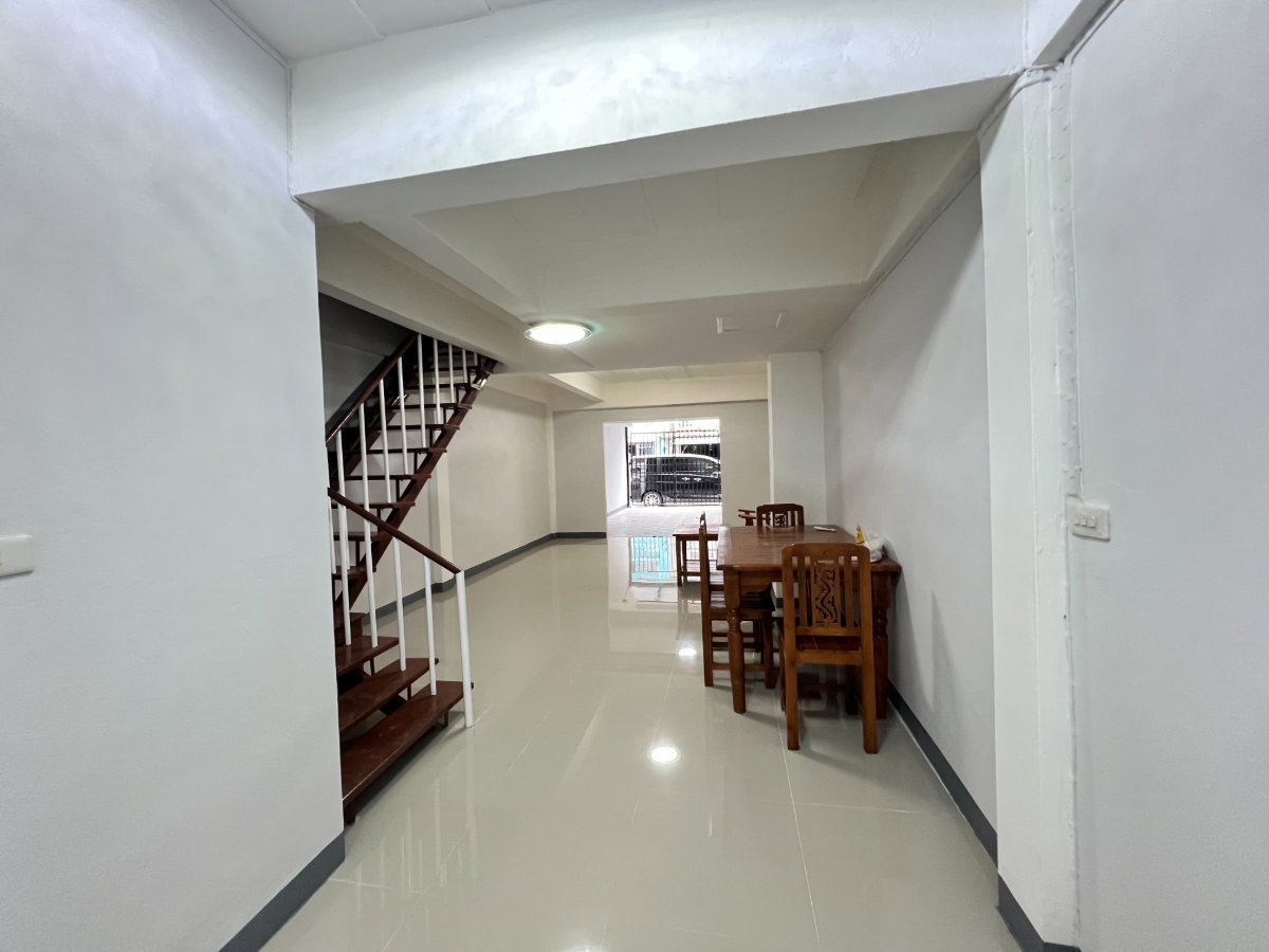 รูป ขายทาวน์เฮาส์ 2 ชั้น หมู่บ้านบัวแก้ว บ้านสภาพดี ตกแต่งพร้อมเข้าอยู่ ไม่ต้องเสียเงินต่อเติมเพิ่ม - รูปที่ 7/27