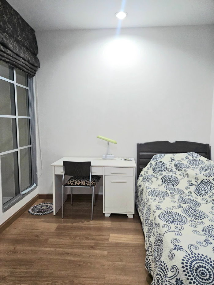 picture Baan Klang Krung Siam Pathumwan【𝐑𝐄𝐍𝐓】🔥A cozy room with unique decorative details🔥 Contact Line ID: @hacondo - 5/10