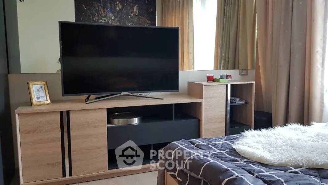 picture 1-BR Condo at Rhythm Asoke Ll near MRT Phra Ram 9 (ID 2910217) - 2/8
