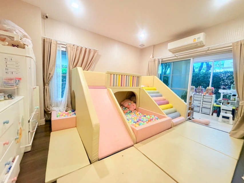 รูป Rare Item! ขายบ้าน นันทวัน รามอินทรา-พหลโยธิน 50 หลังมุม 403ตรม. 4นอน ติดคลับเฮ้าส์ สภาพป้ายแดง ตกแต่งสวย+Solar Cell ทิศใต้ลมดี ราคาดีที่สุด - รูปที่ 9/12