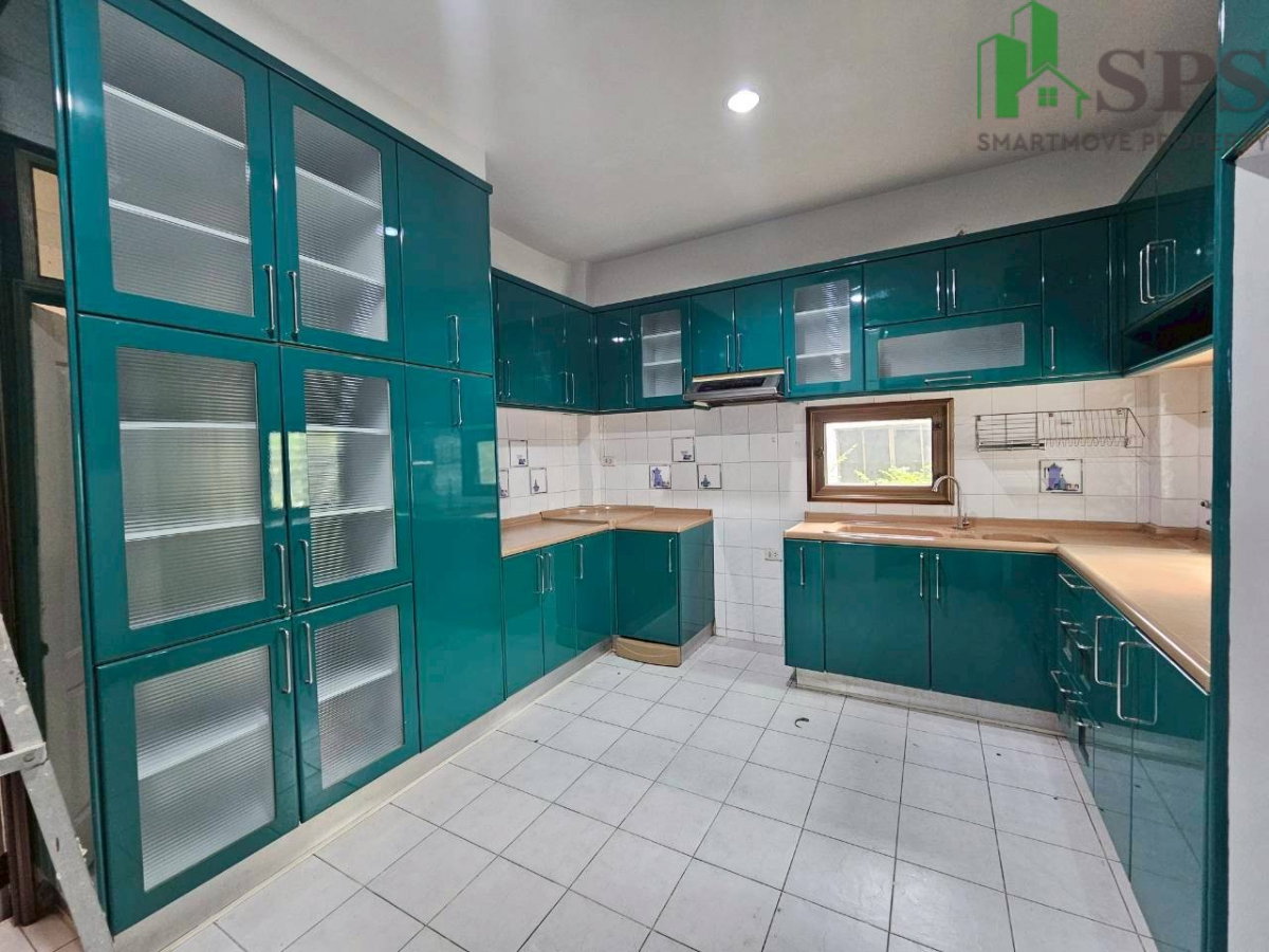 รูป ให้เช่าบ้านเดี่ยว 2 ชั้น ทำเลดี หมู่บ้านสวนนครินทร์  (SPSAD3951) - รูปที่ 8/20