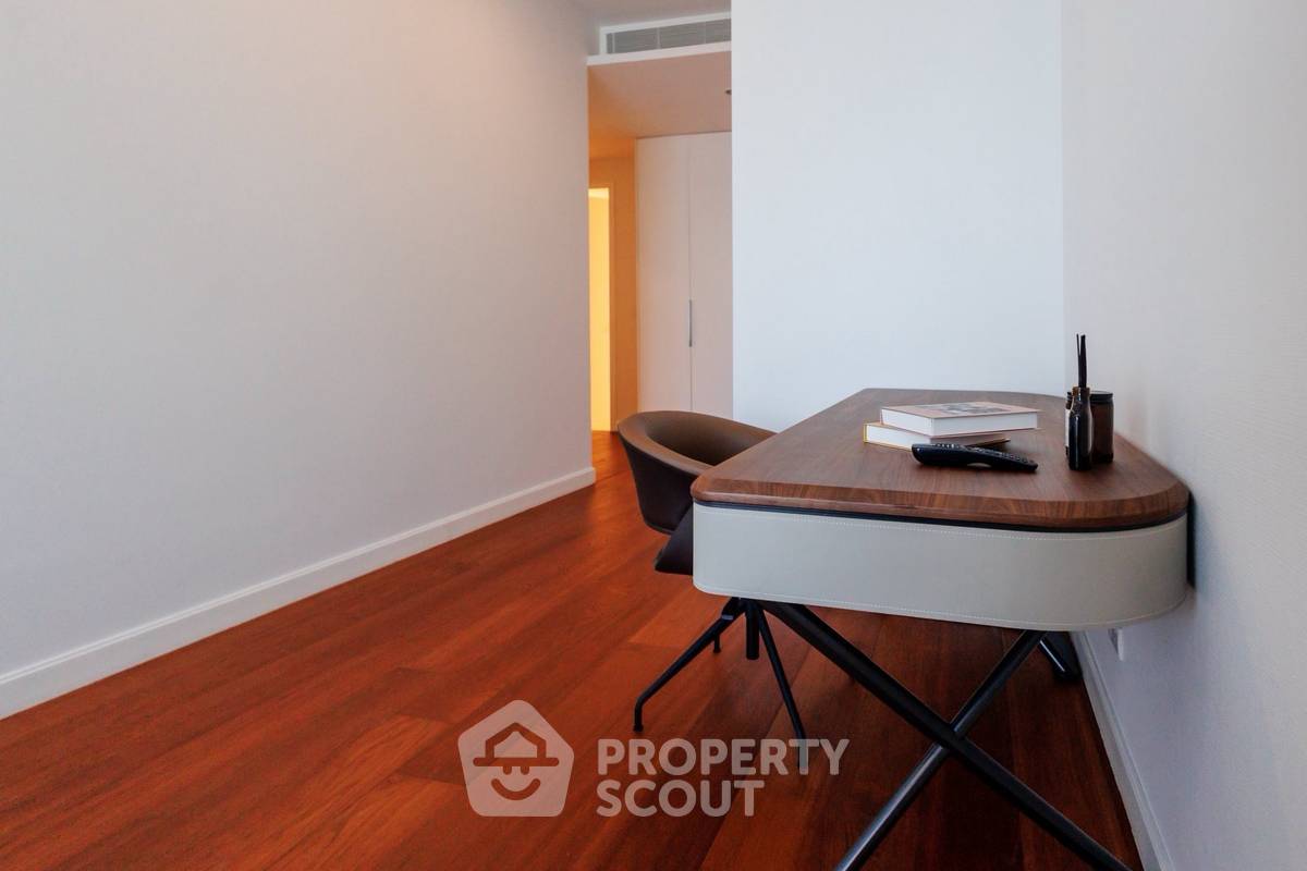 picture 2-BR Condo at 185 Rajadamri near BTS Ratchadamri (ID 2979810) - 9/17