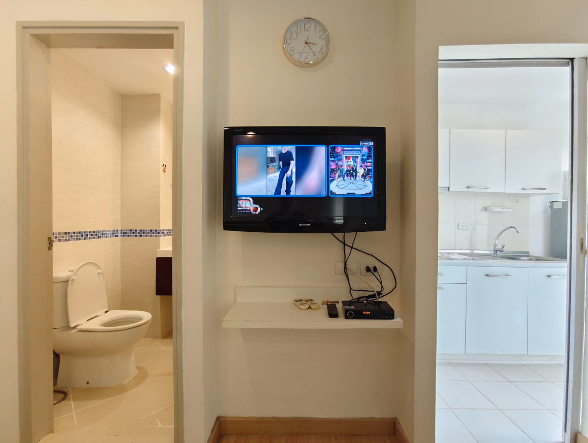 picture OMG2252  [ Life Sathorn 10 ]  Nice 1 Bedroom unit - at Sathorn CBD - for RENT 11-Jun-26 - 7/10