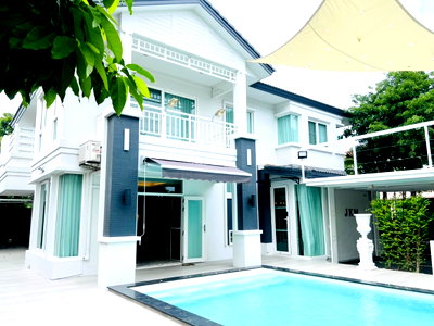 Houses for rent Ruamrudee International School Early Years Campus : 🏡✨ Luxury Resort-Style Pool Villa for Rent 📍 Vararom Premium Watcharapol–Jatuchot