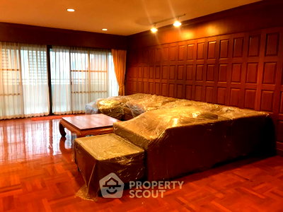 Condos for rent Nana Nuea Pier : 3-BR Condo at Tower Park near ARL Makkasan (ID 405884)