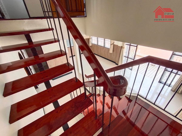 รูป ให้เช่าบ้านเดี่ยว 2ชั้น เนื้อที่ 60 ตร.ว พื้นที่ใช้สอย 220 ตร.ม 6ห้องนอน 3ห้องน้ำ แอร์ ถนน ลาดพร้าว เขตบางกะปิ ราคาเช่า 32,000 บ/ด - รูปที่ 11/17