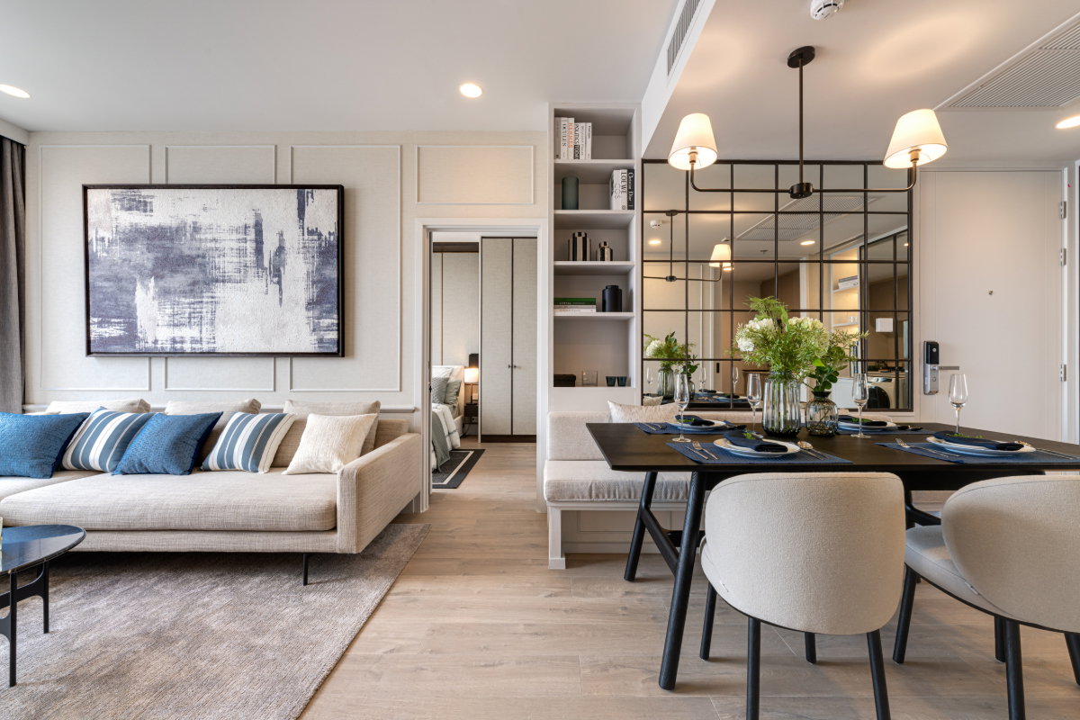 picture The Crown Residences, 2 bedrooms, near the MRT - 10/16