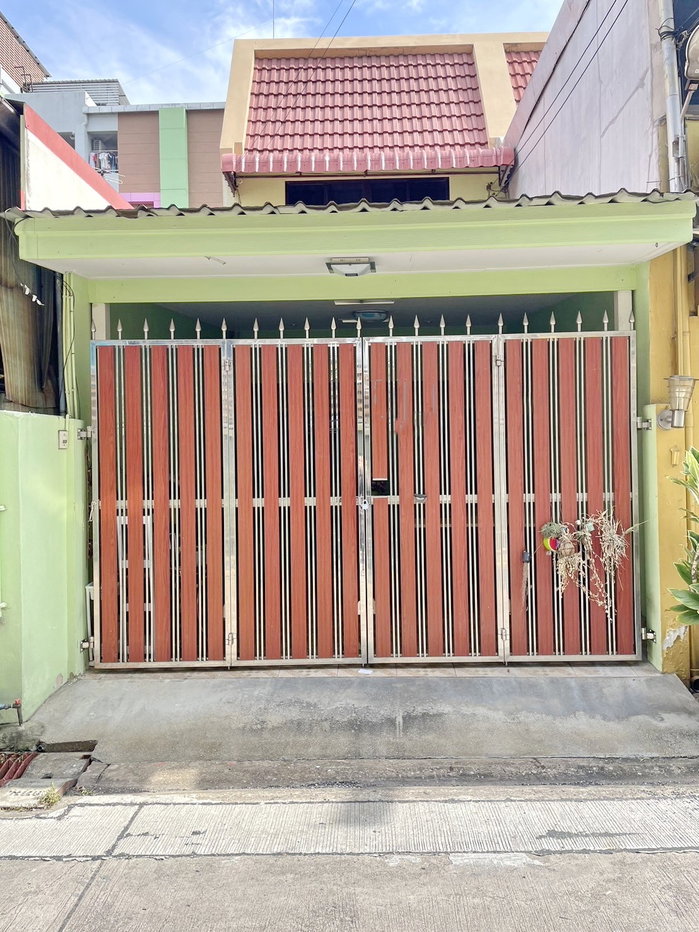 picture HK0096, Townhouse for sale 3 Br., Huaikhwang. - 1/8