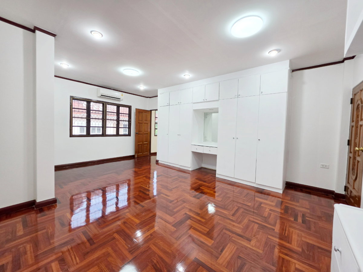 รูป บ้านเดี่ยว หมู่บ้าน ชัยพฤกษ์ รามอินทรา หลังมุม รีโนเวทใหม่ทั้งหลัง พร้อมพื้นที่กว้างถึง 140 ตรว. ใกล้จุดขึ้นลงทางด่วน - รูปที่ 20/28
